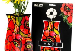 66193 Poppy Shade Vase Flowers N Pkg Web 2000x