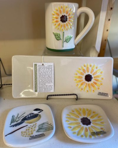 Susan Robertson Pottery - Tray - Sunflower