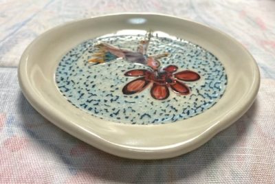 Cathy Allen Pottery - Hummingbird Soap/sponge dish (Local artist) - Image 2